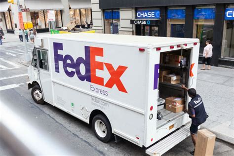 Get step-by-step instructions for scheduling LTL and FedEx Express Freight pickups. . Fed ex express pickup